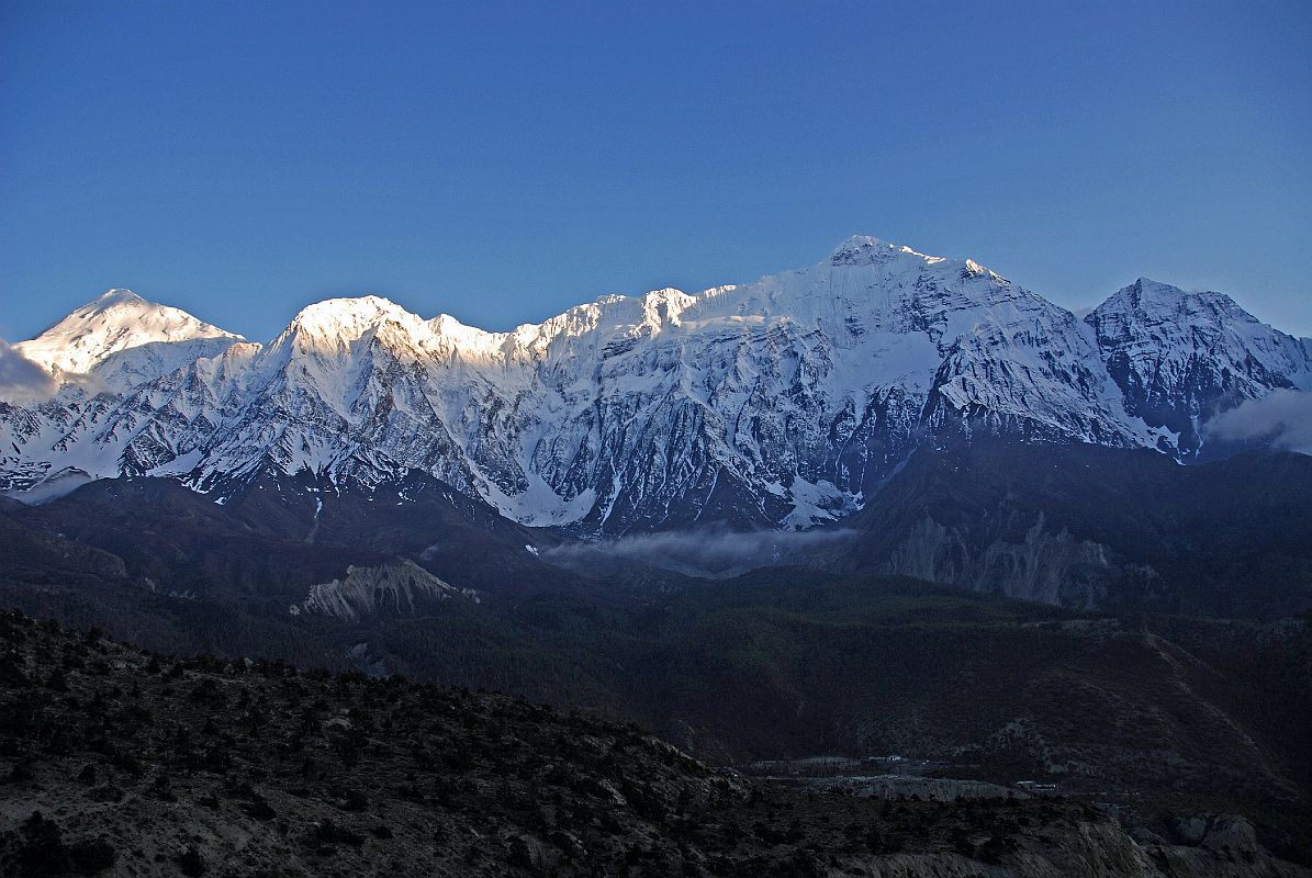 03 Tilicho Peak And Nilgiri North Before Sunset From Kharka On Way To Mesokanto La